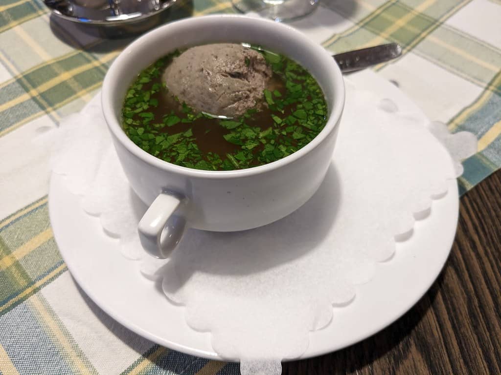 Leberknödel selbstgemacht 2 Leberknödel