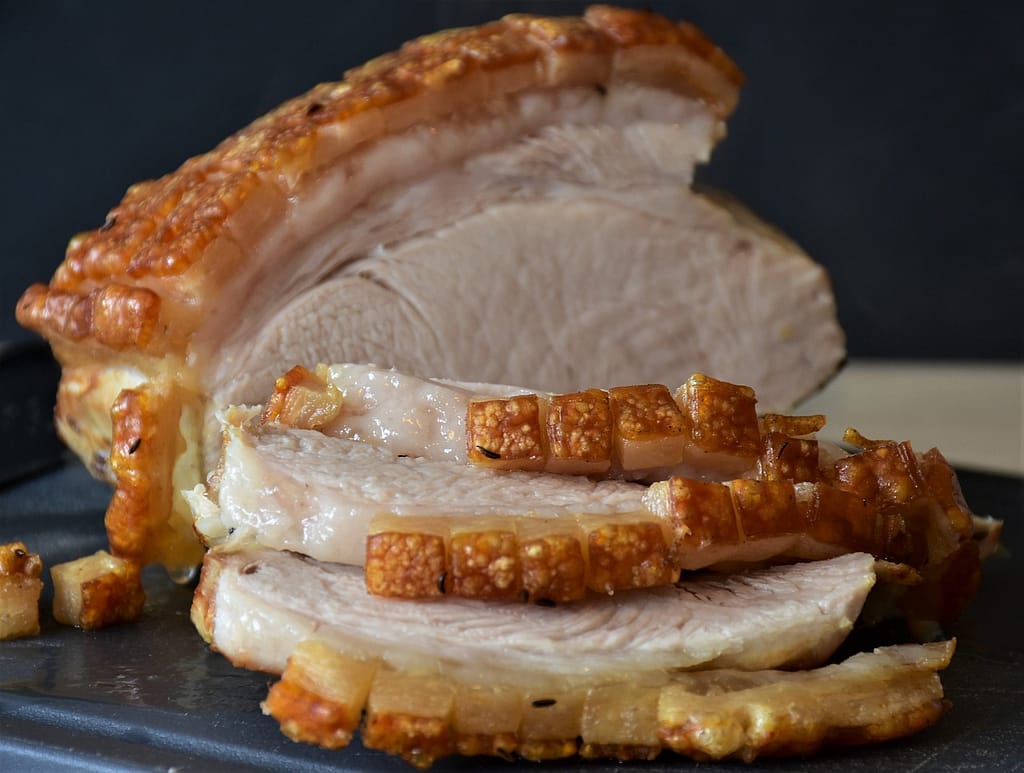 Schweinsbraten mit knuspriger Schwarte 1 roast-pork-4046658_1280 (1)