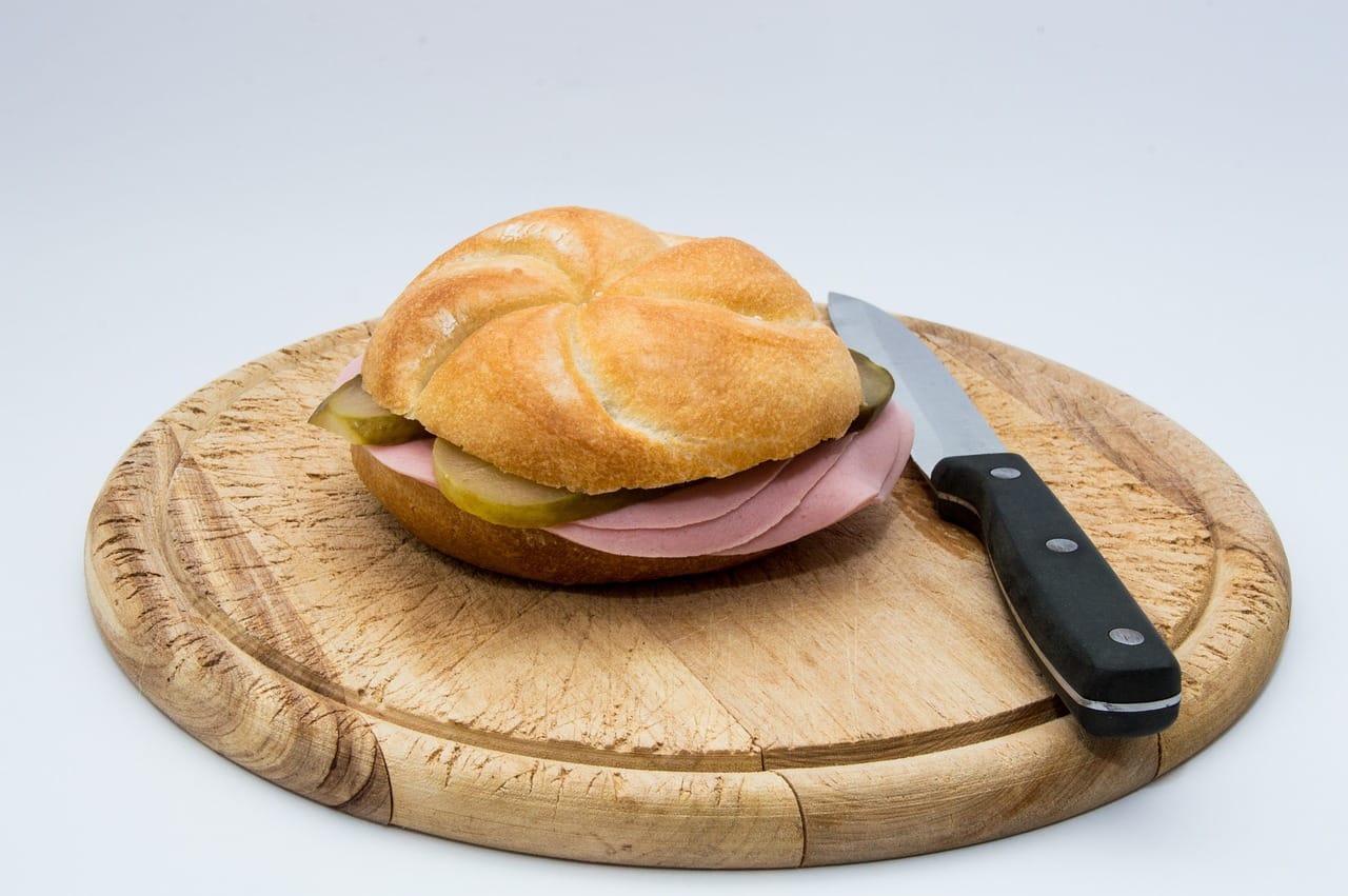 sausage bread g8c5f87a41 1280