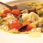 Steirische Klachelsuppe ein kulinarisches Erbe